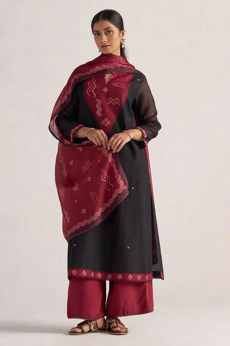Black and Maroon Woven Kurta Set - Image 8