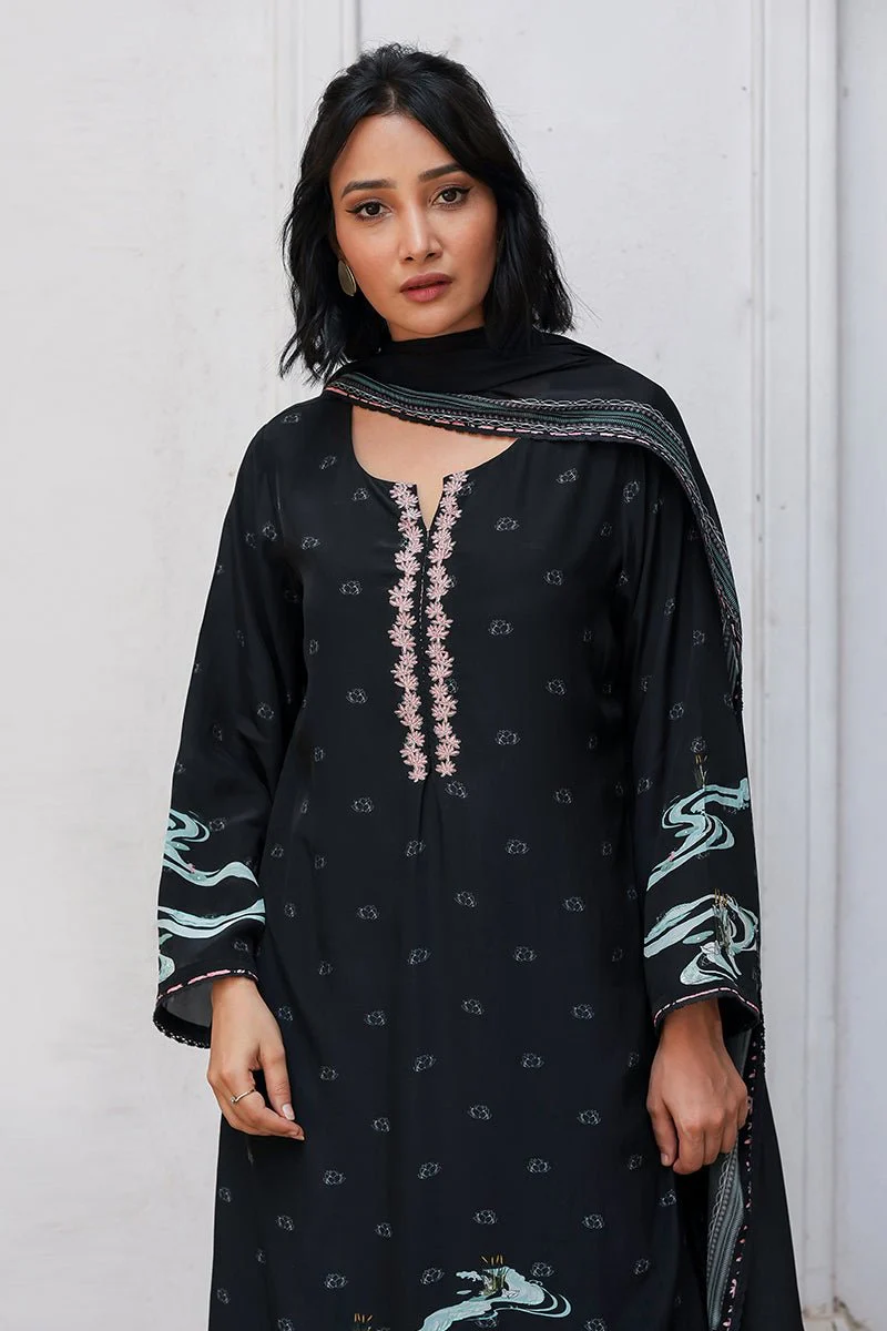 Black Bemberg Silk Salwar Suit With Chinon Silk Dupatta - Image 3
