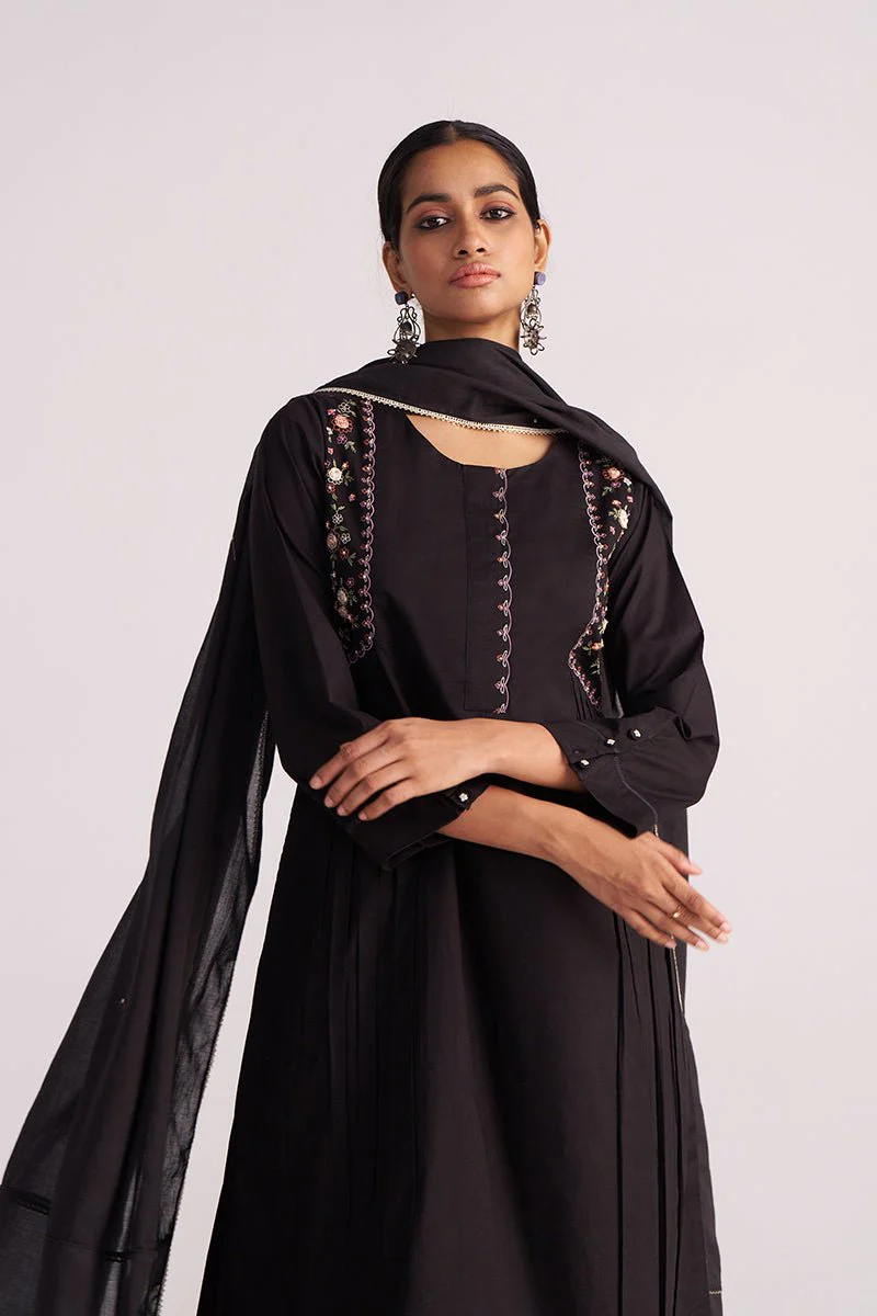 Black Embroidered Kurta Set - Image 6