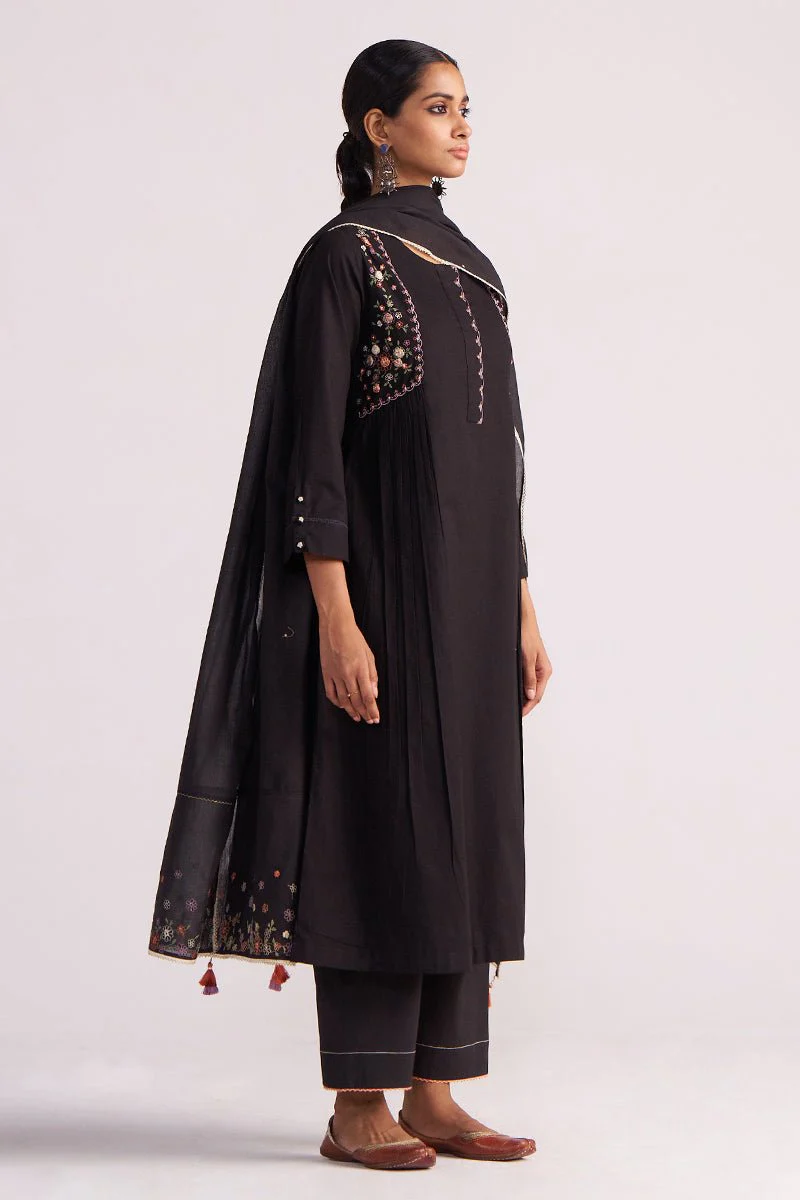 Black Embroidered Kurta Set - Image 8