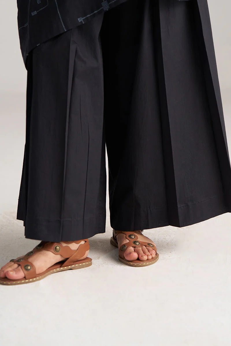 Black Mul-Mul Kaftaan Co-ord Set - Image 8