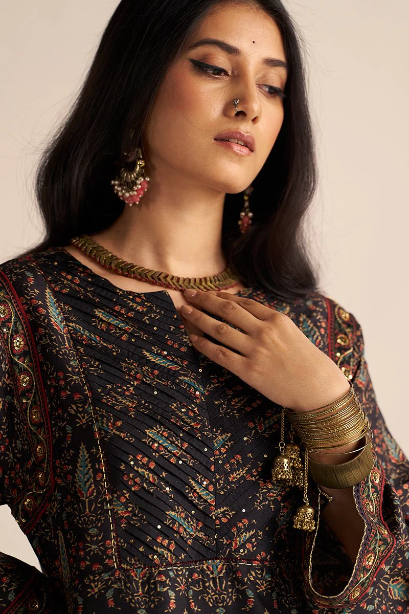 Black Silk Traditional Co-ord Set - Image 4