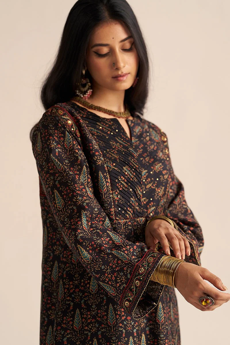 Black Silk Traditional Co-ord Set - Image 5