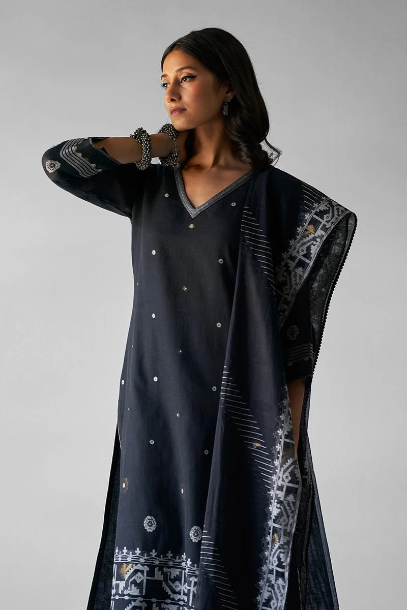 Black Woven Kurta With Viscose Chanderi Dupatta - Image 4