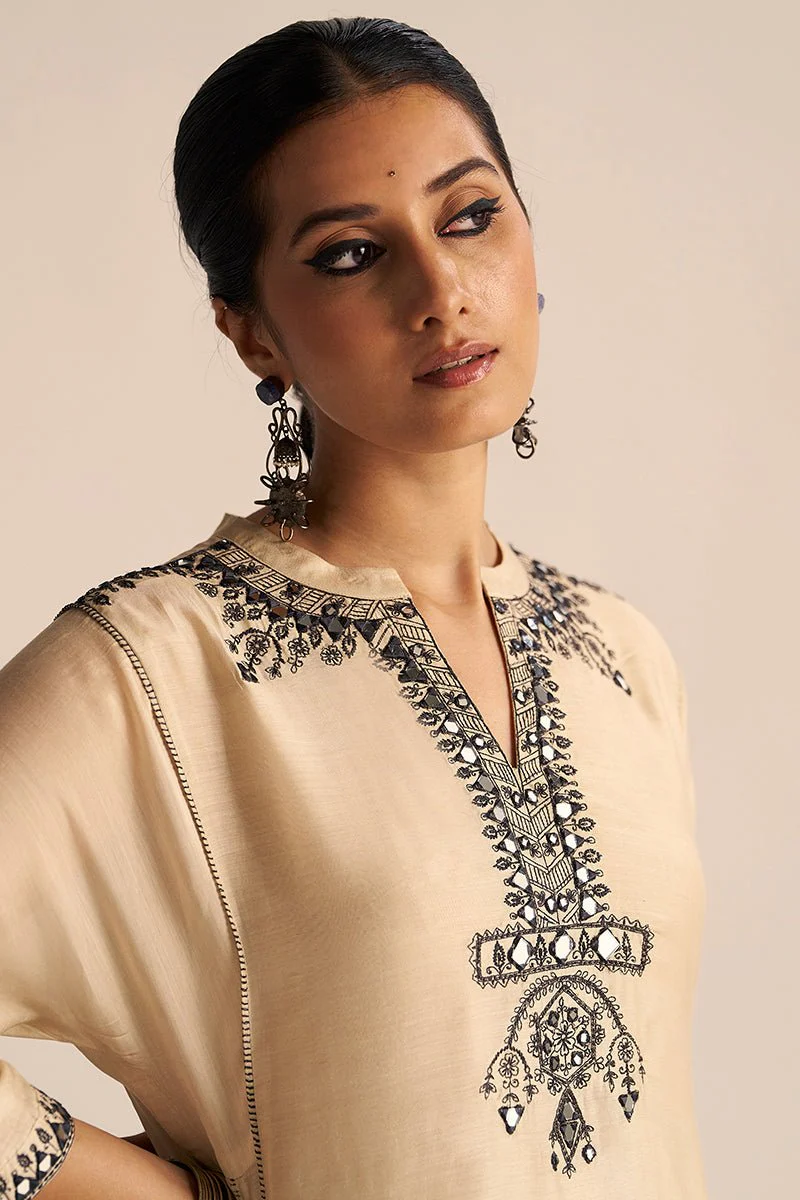 Cream and Black Kurta Set - Image 4