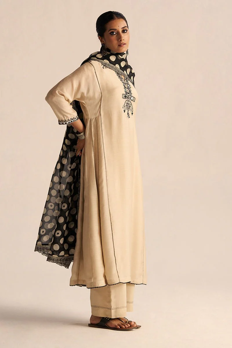 Cream and Black Kurta Set - Image 6