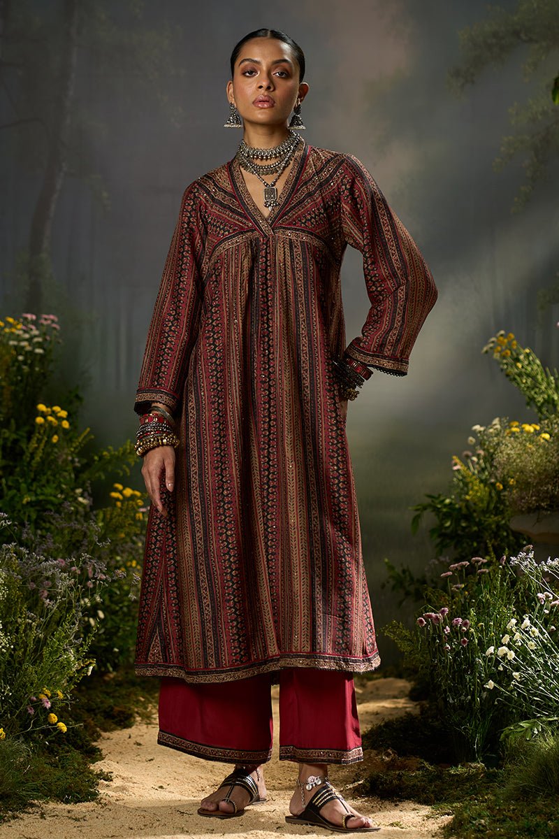 Deep Maroon and Black Silk Traditional Co-ord Set - Image 6
