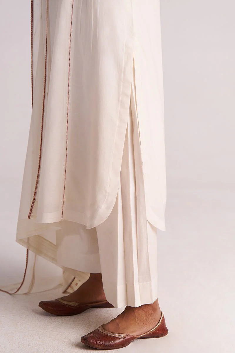 Ivory Embroidered Kurta Set - Image 10