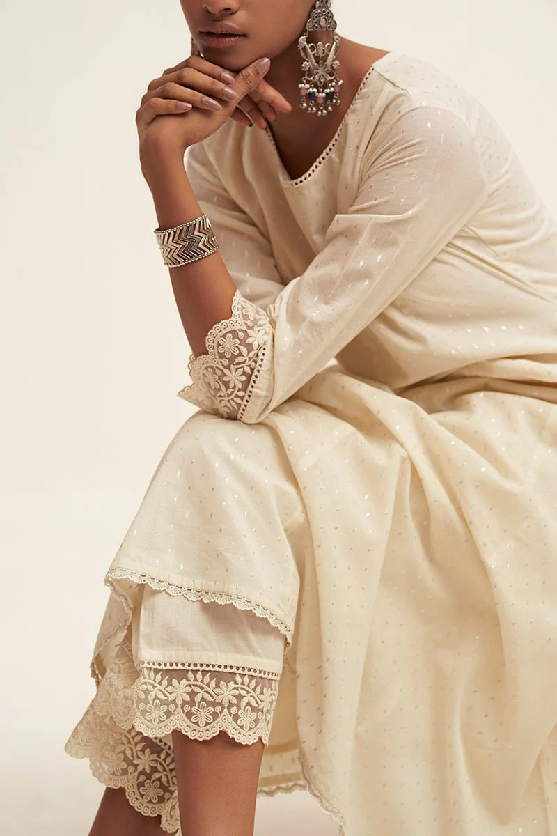 Off White Silver Woven Kurta With Foil Printed Cotton Dupatta - Image 4