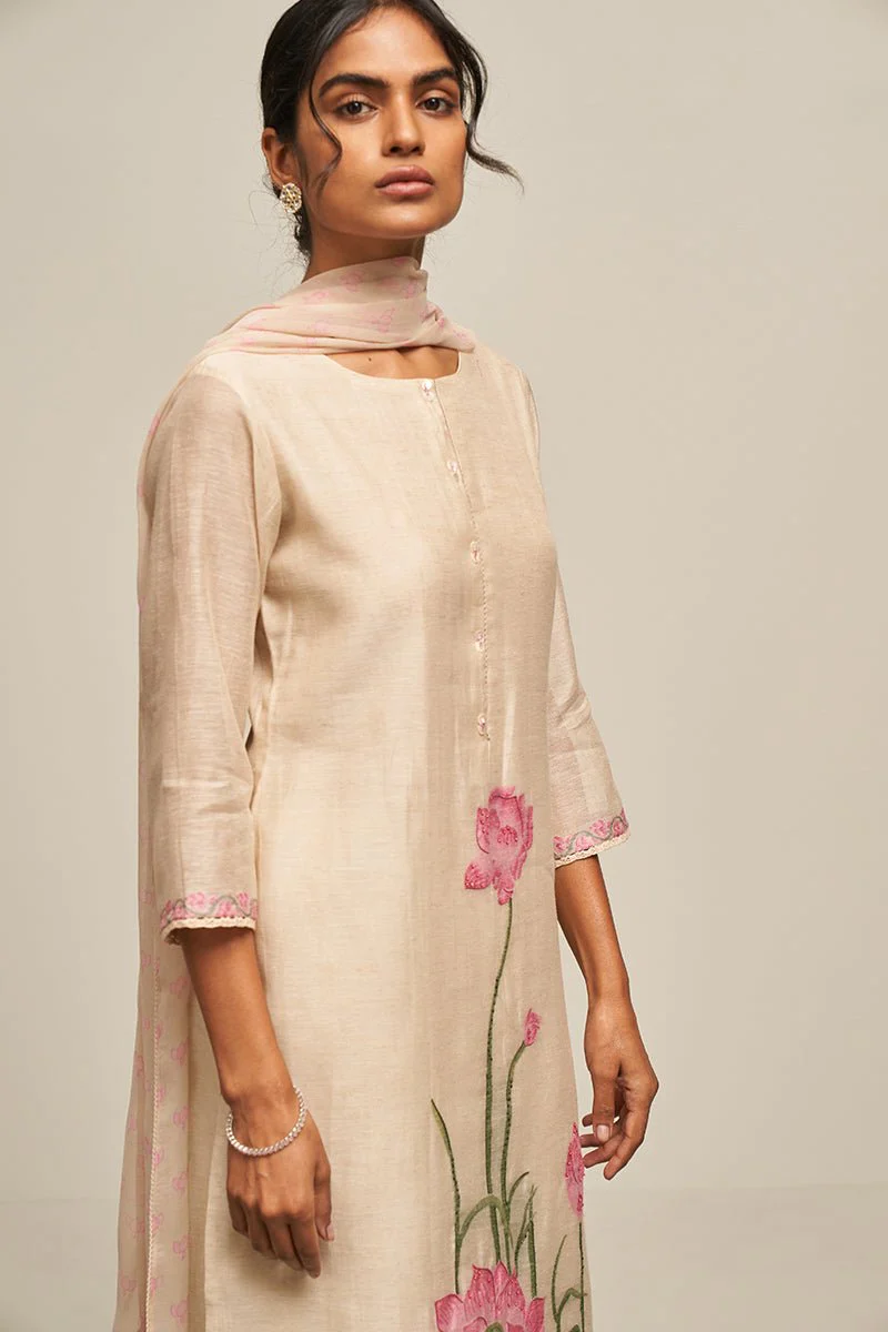 Parchment Beige Cotton Linen Woven Kurta With Lotus Printed Chiffon Dupatta - Image 4