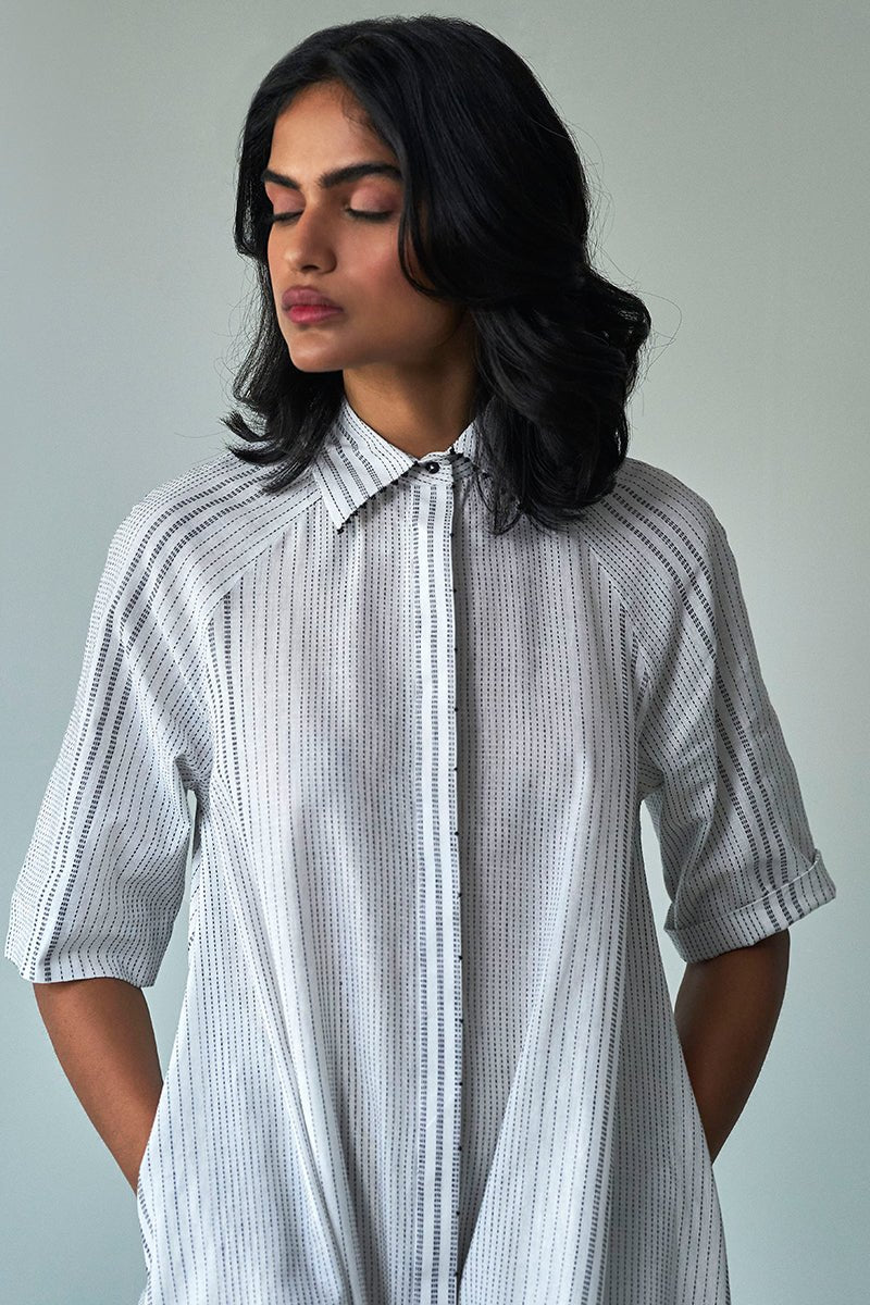 White and Black Woven Shirt Dress - Image 4