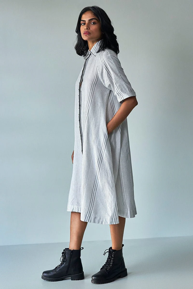 White and Black Woven Shirt Dress - Image 5